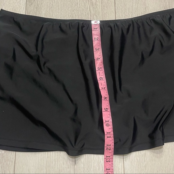 CATALINA Black Swim Bottom Skirt with Built In Briefs Size XL (16/18) - Picture 3 of 8
